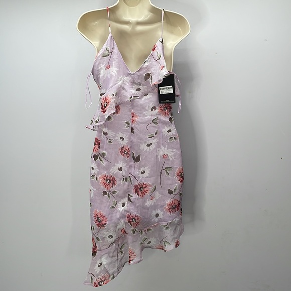 PrettyLittleThing Dress Lilac Floral Print Ruffle Asymmentric - Picture 4 of 6